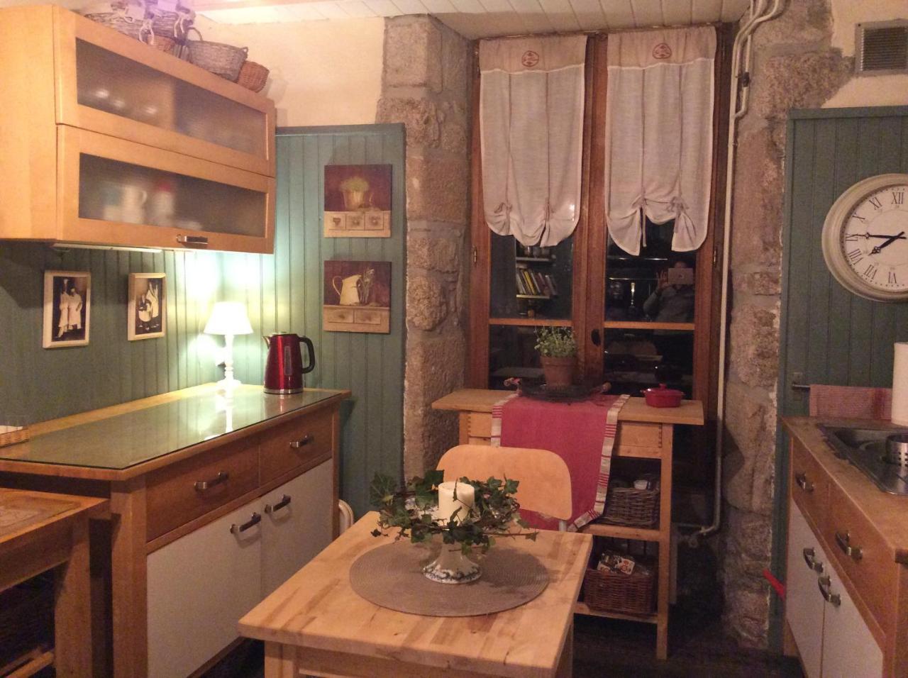Bed and Breakfast Le Moulin Des Farges Meymac Экстерьер фото