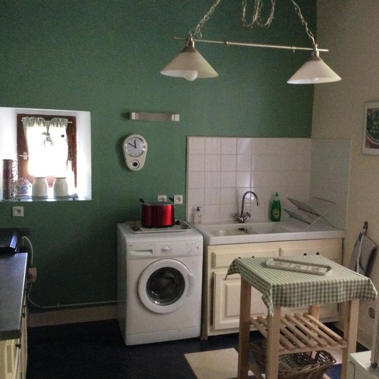Bed and Breakfast Le Moulin Des Farges Meymac Экстерьер фото